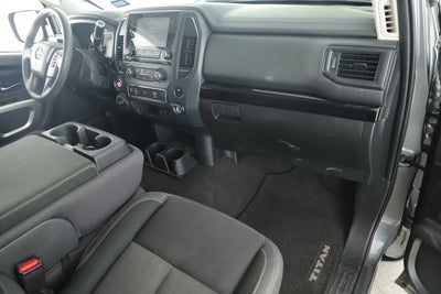2023 Nissan TITAN Crew Cab SV 4x4