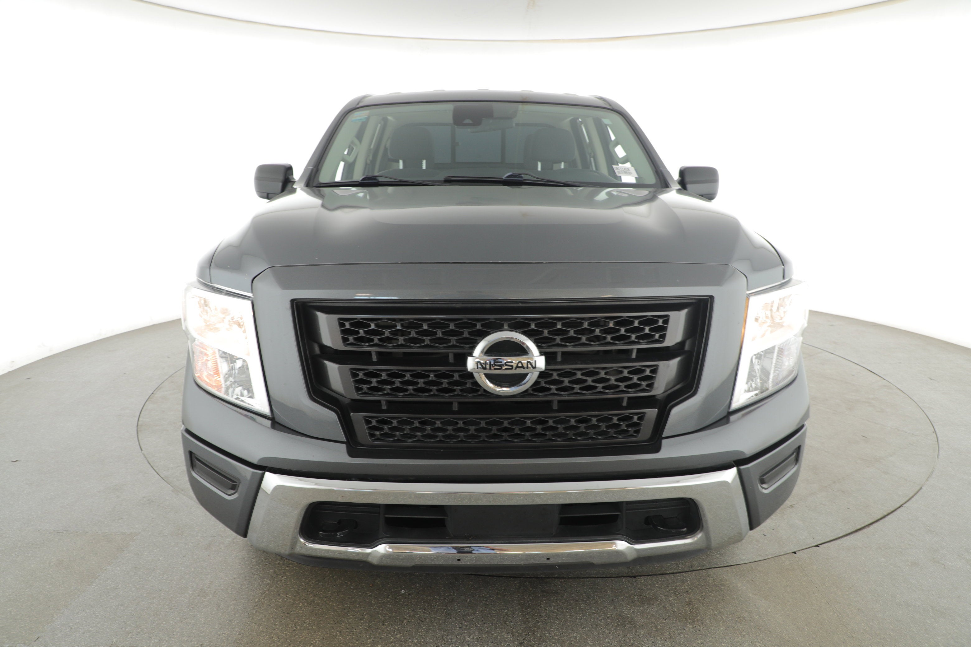 2023 Nissan TITAN Crew Cab SV 4x4