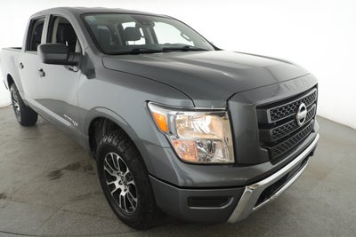 2023 Nissan TITAN Crew Cab SV 4x4