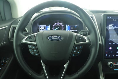 2023 Ford Edge Base