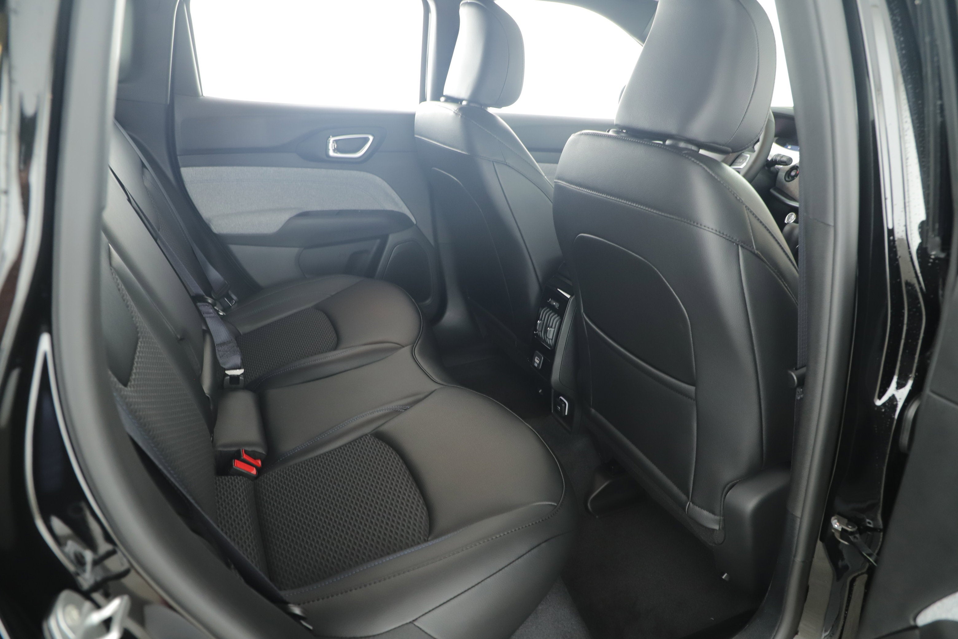 2026 Jeep Compass COMPASS LATITUDE 4X4