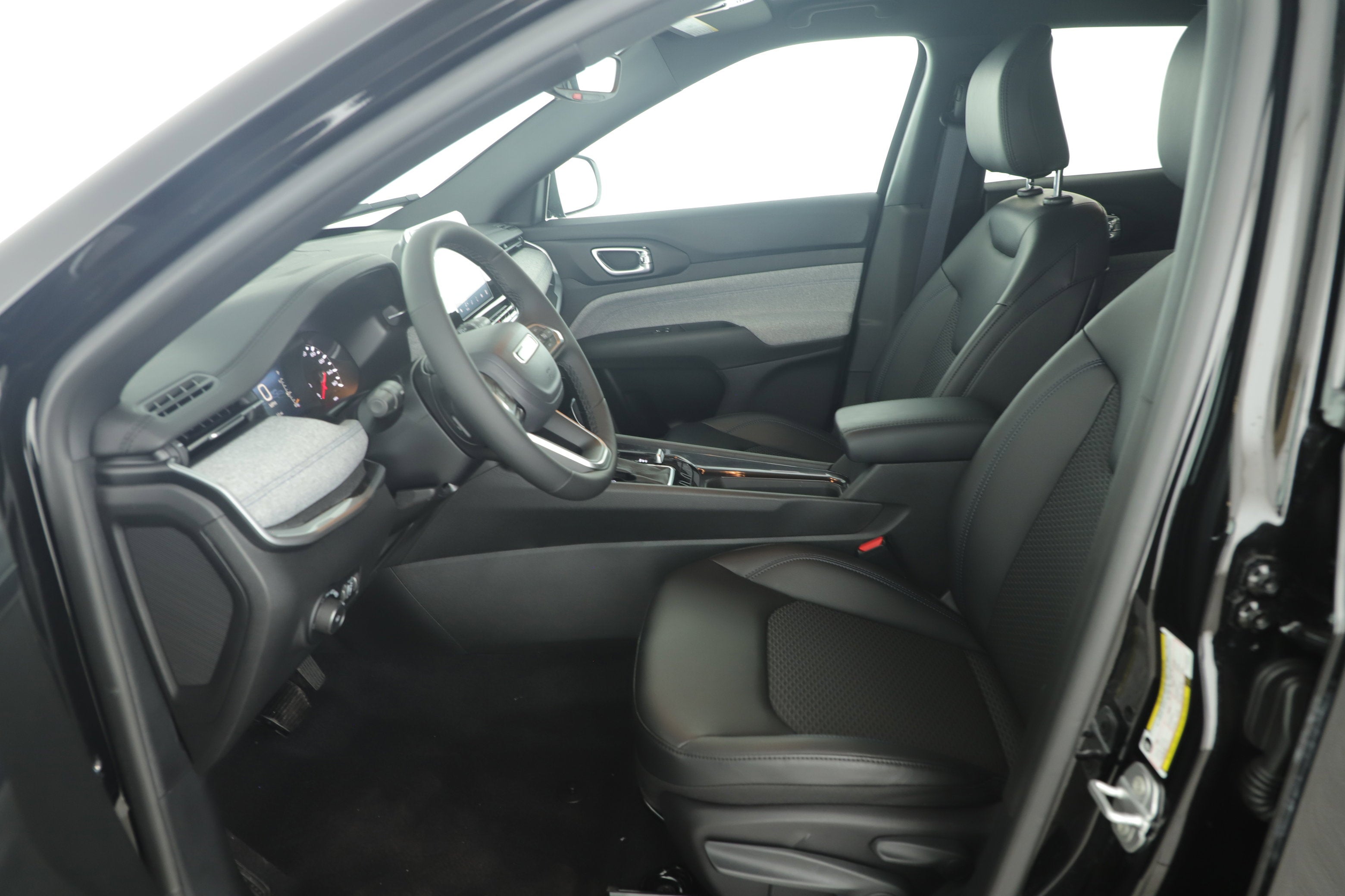 2026 Jeep Compass COMPASS LATITUDE 4X4