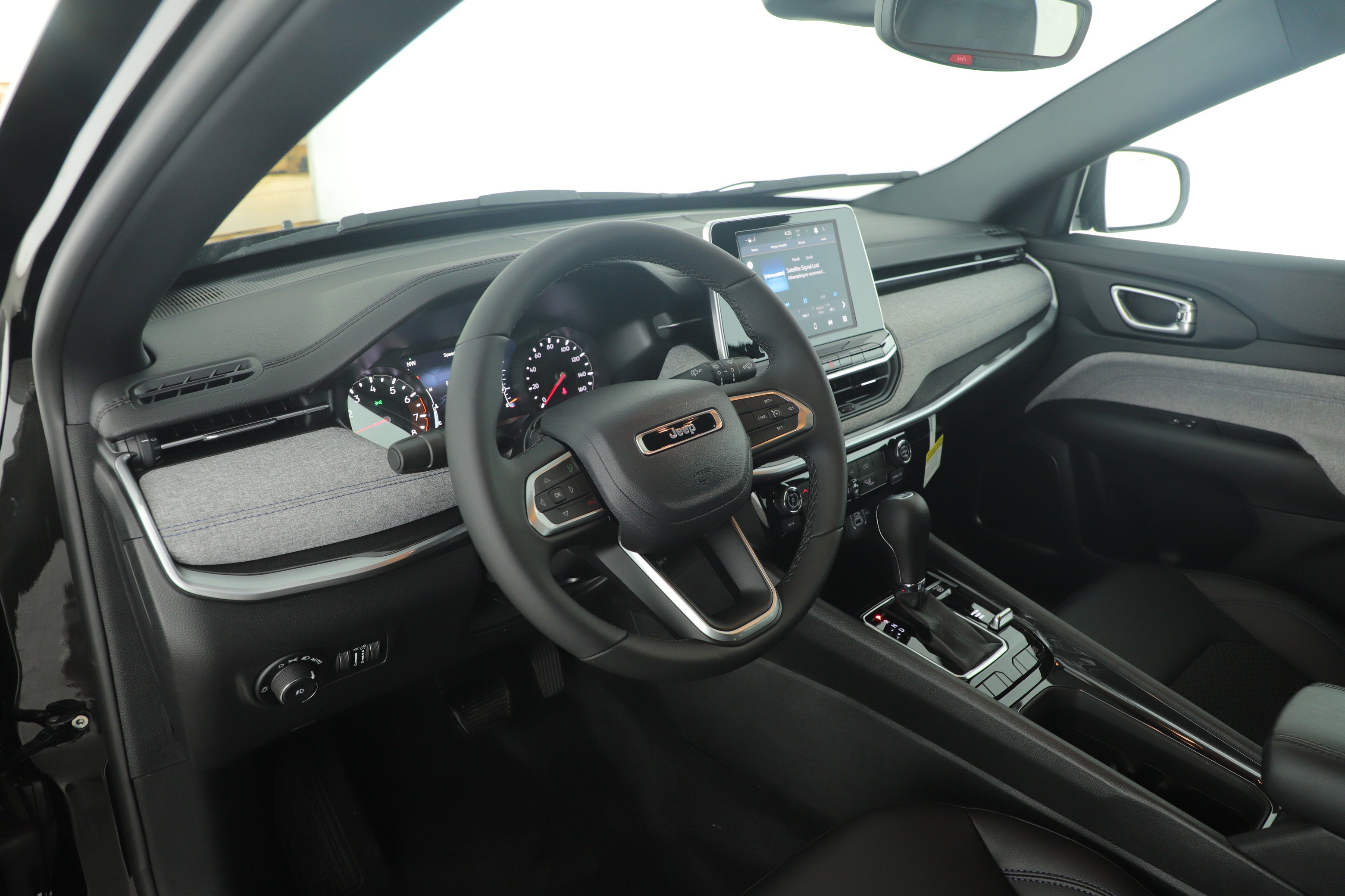 2026 Jeep Compass COMPASS LATITUDE 4X4