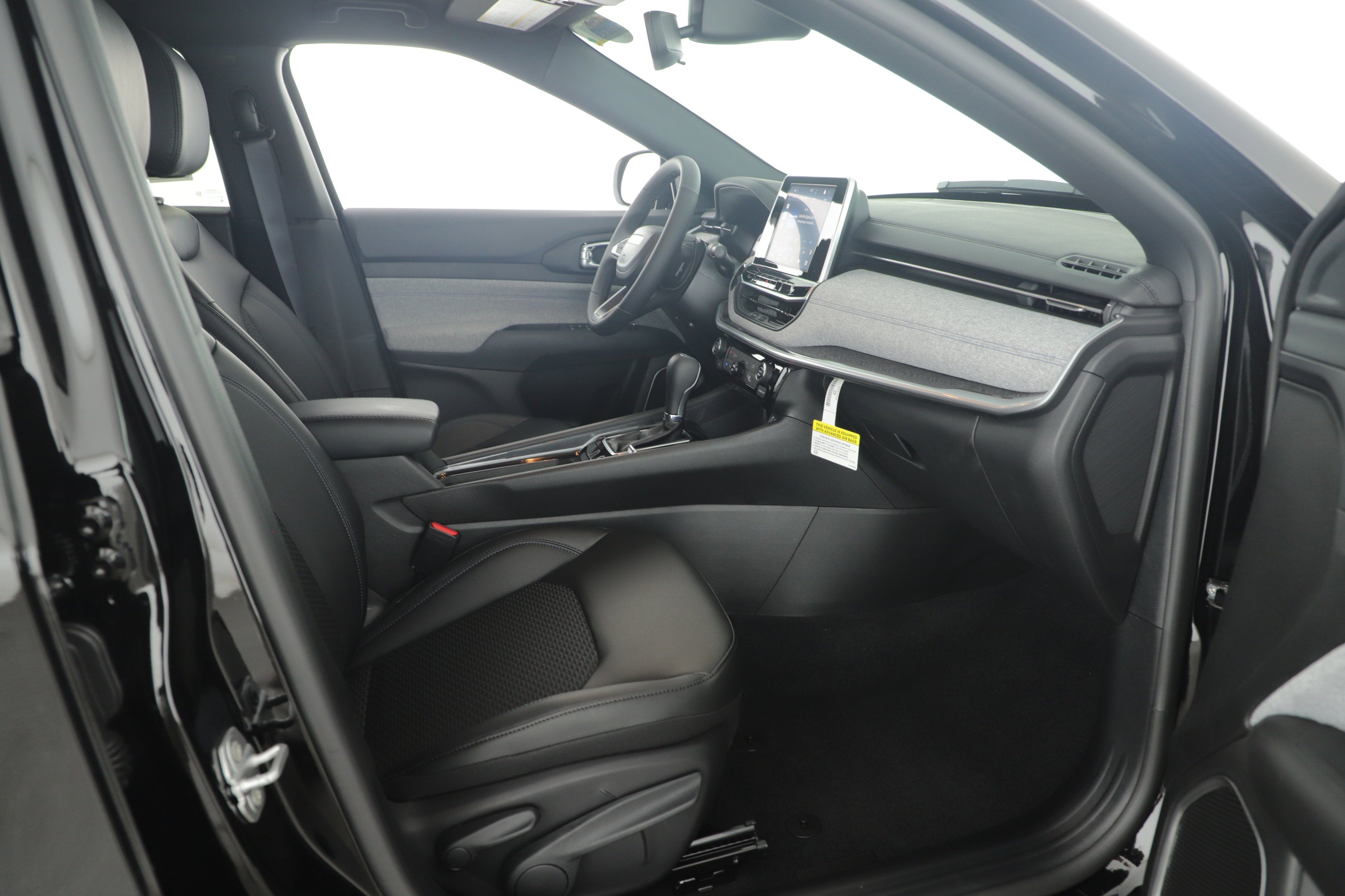 2026 Jeep Compass COMPASS LATITUDE 4X4