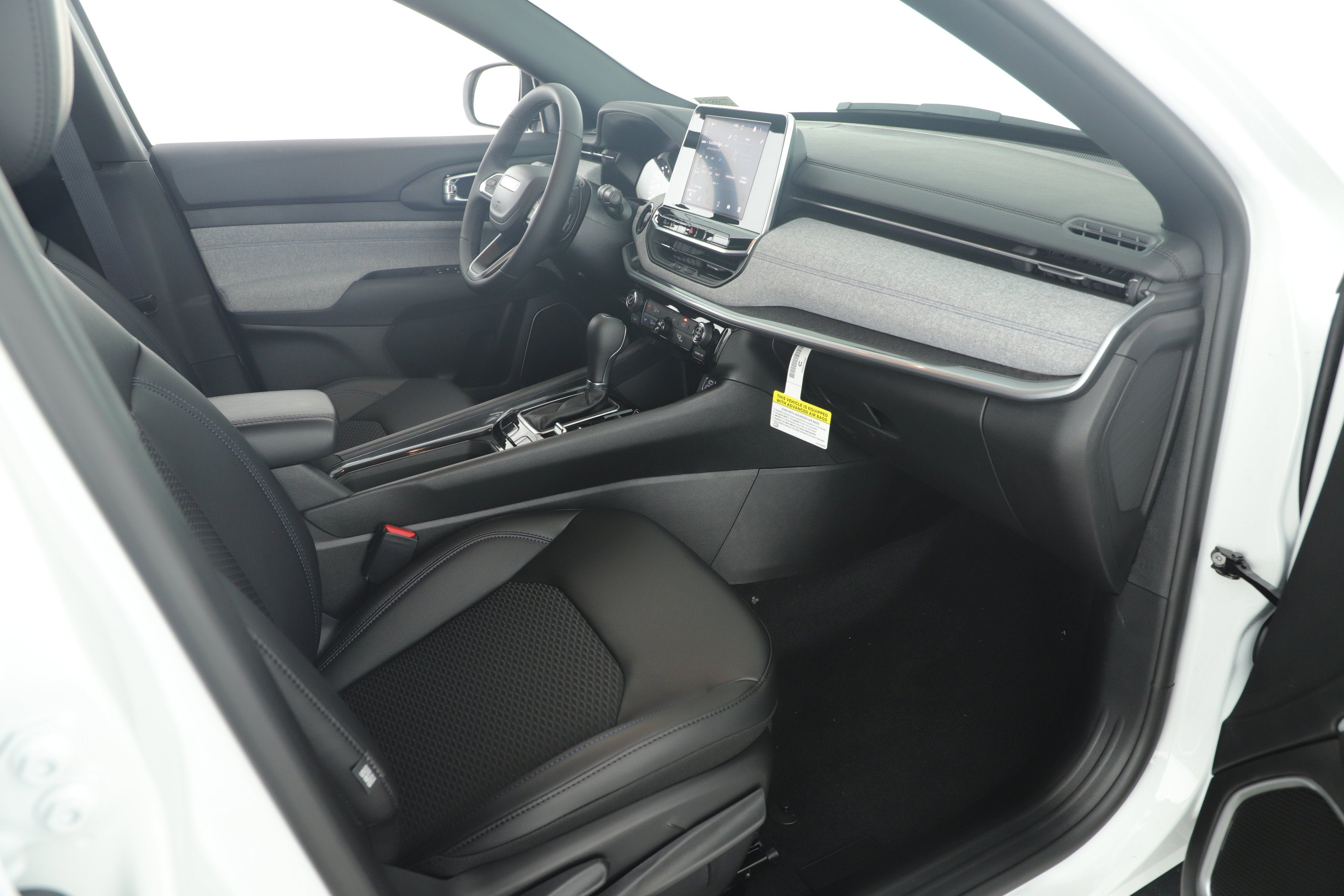 2026 Jeep Compass COMPASS LATITUDE 4X4