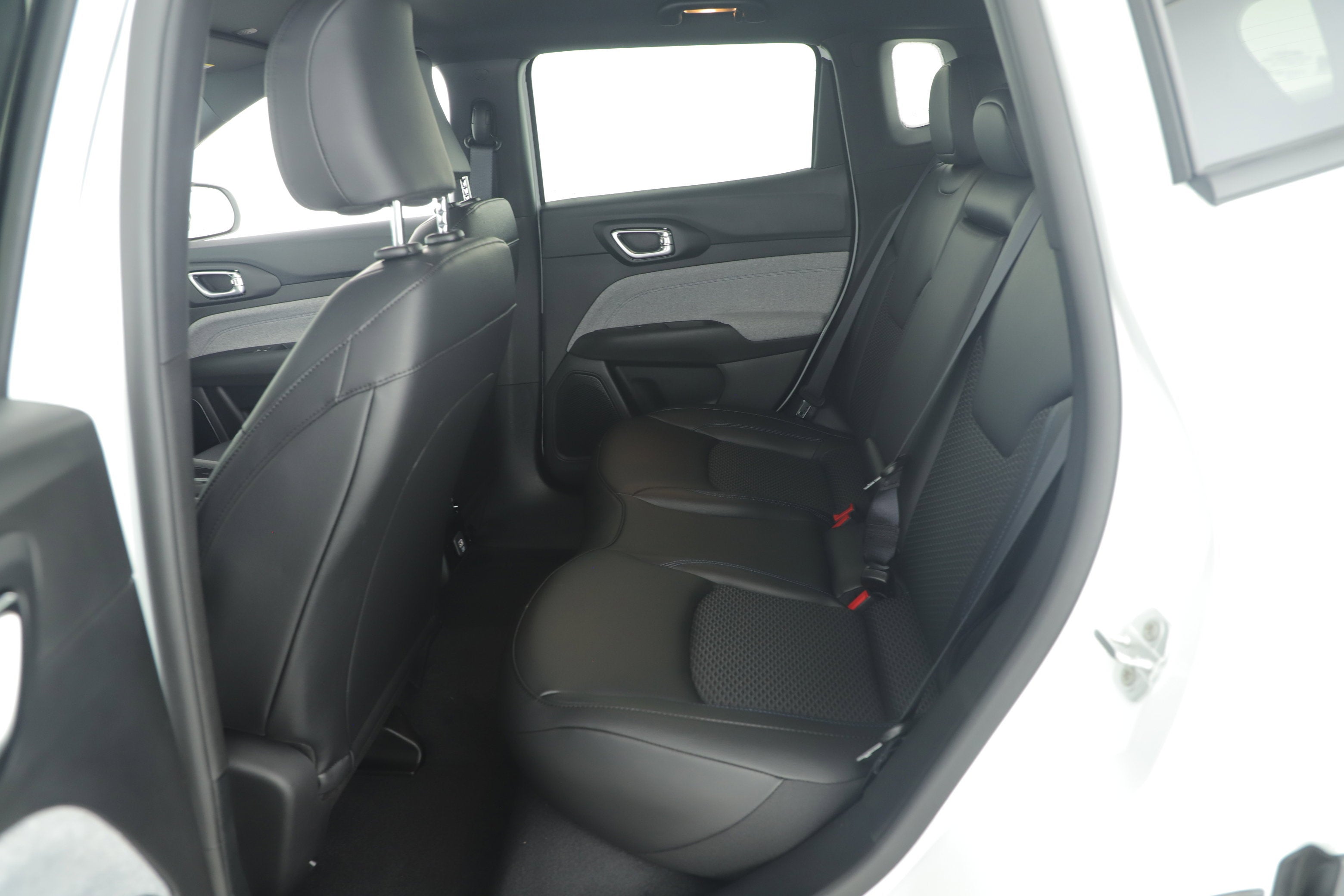 2026 Jeep Compass COMPASS LATITUDE 4X4