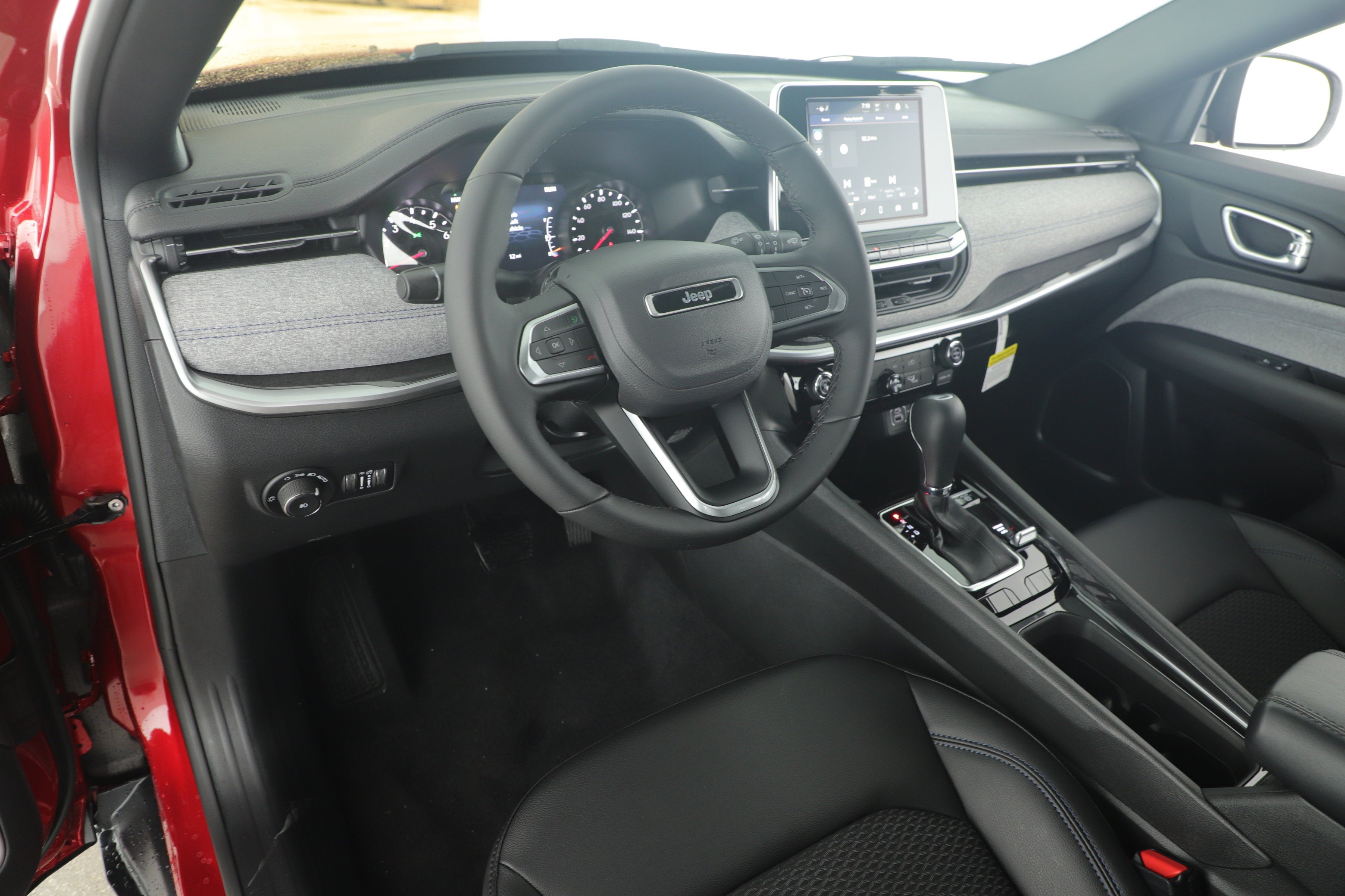 2026 Jeep Compass COMPASS LATITUDE 4X4