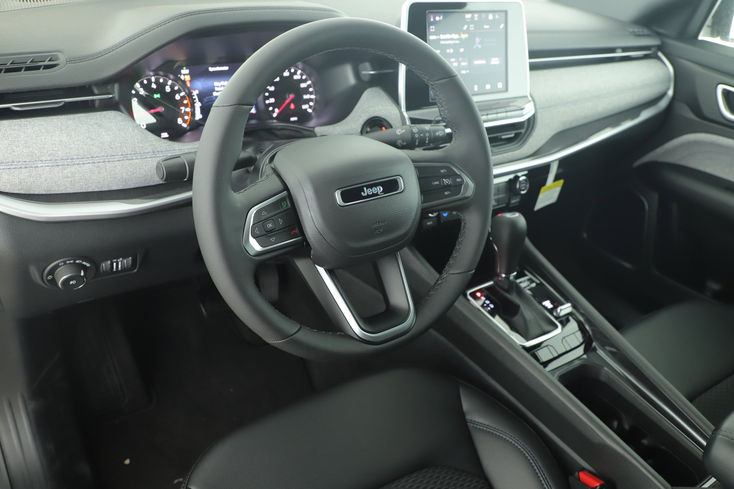 2026 Jeep Compass COMPASS LATITUDE 4X4