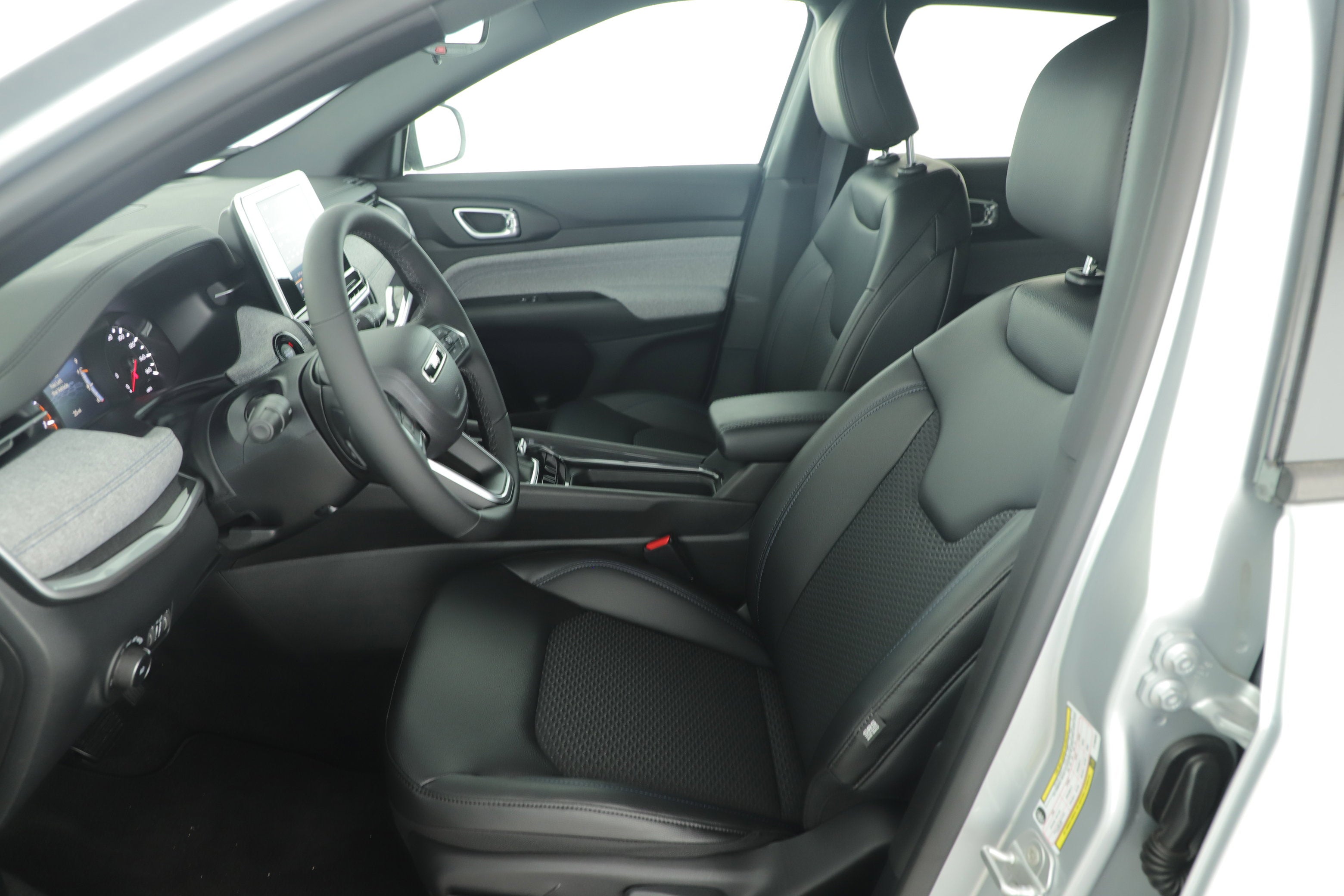 2026 Jeep Compass COMPASS LATITUDE 4X4