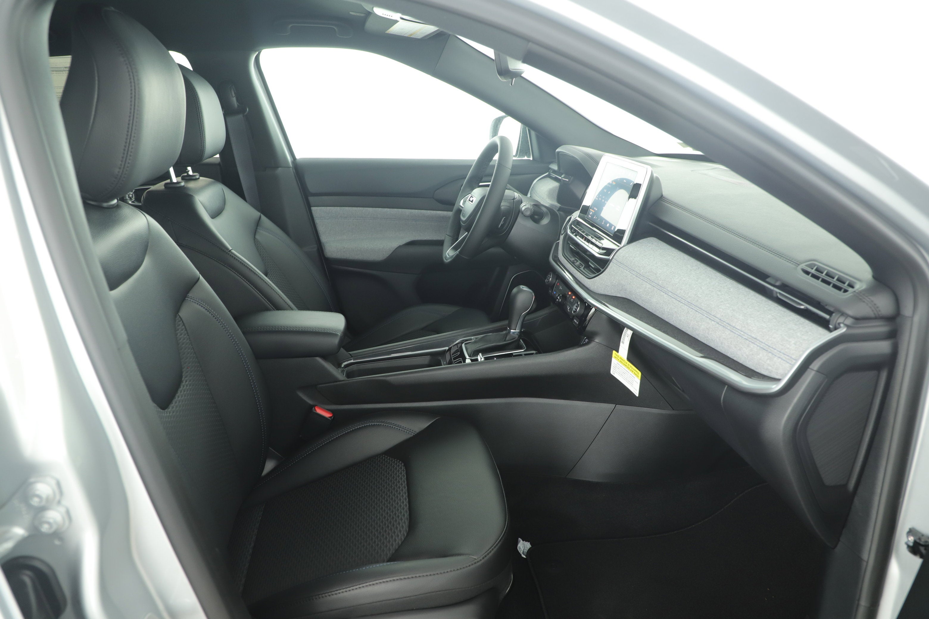 2026 Jeep Compass COMPASS LATITUDE 4X4