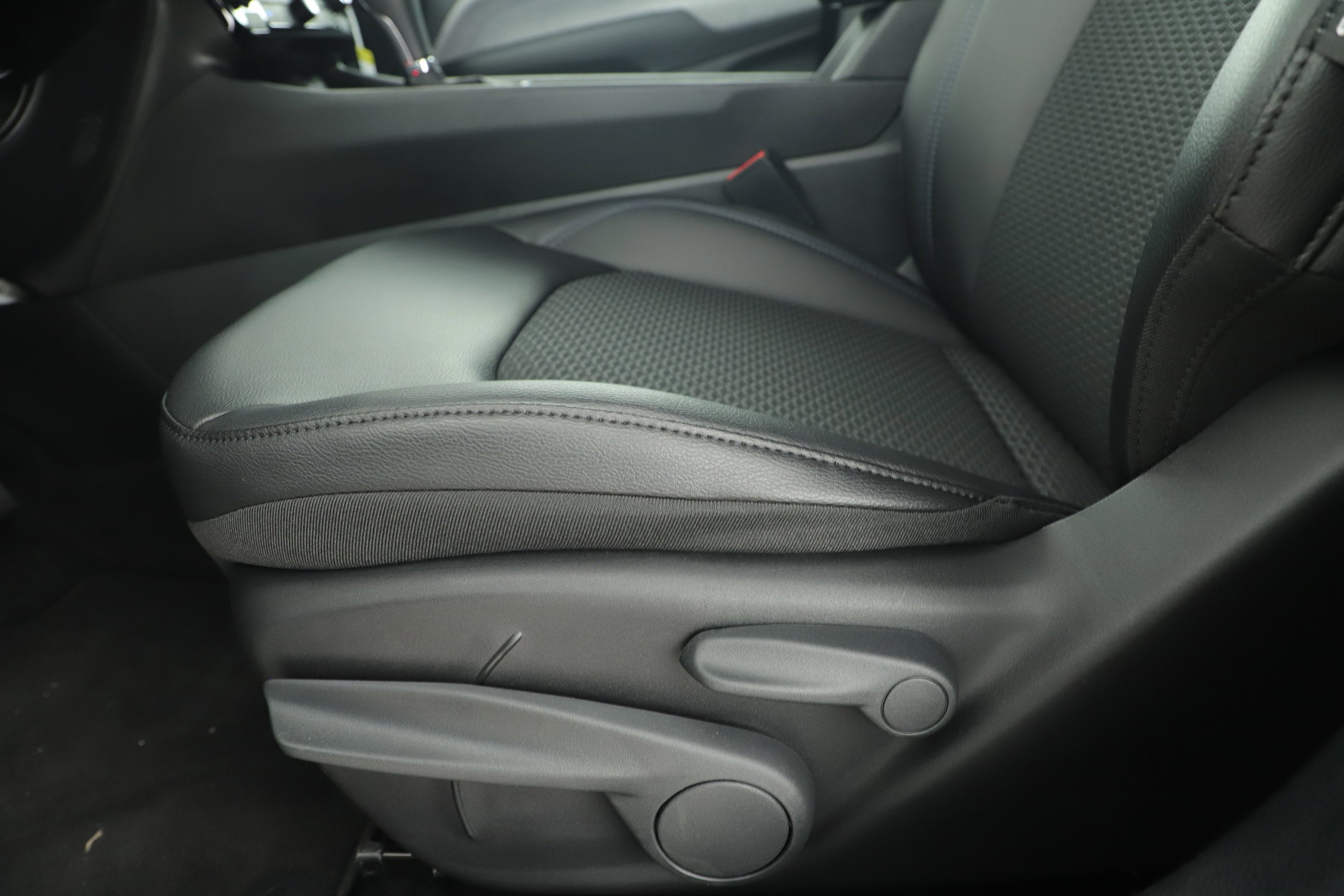 2026 Jeep Compass COMPASS LATITUDE 4X4