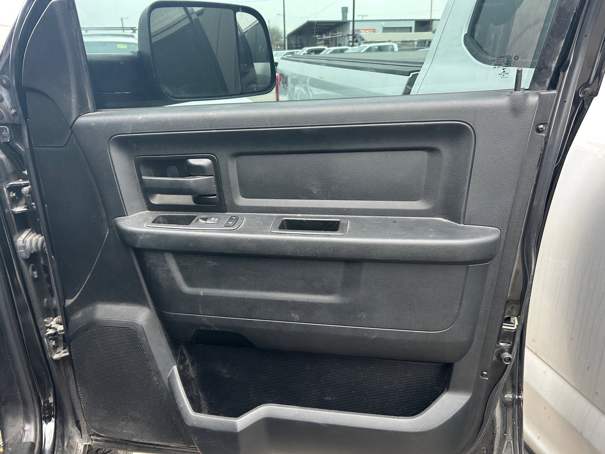 2021 RAM 2500 Tradesman Crew Cab 4x4 6'4' Box