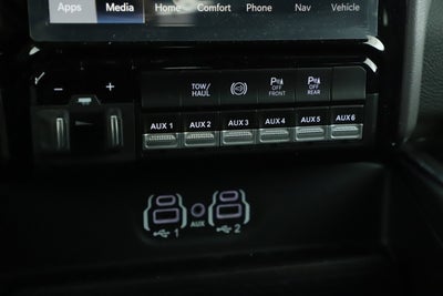 2024 RAM 2500 Laramie Crew Cab 4x4 6'4' Box