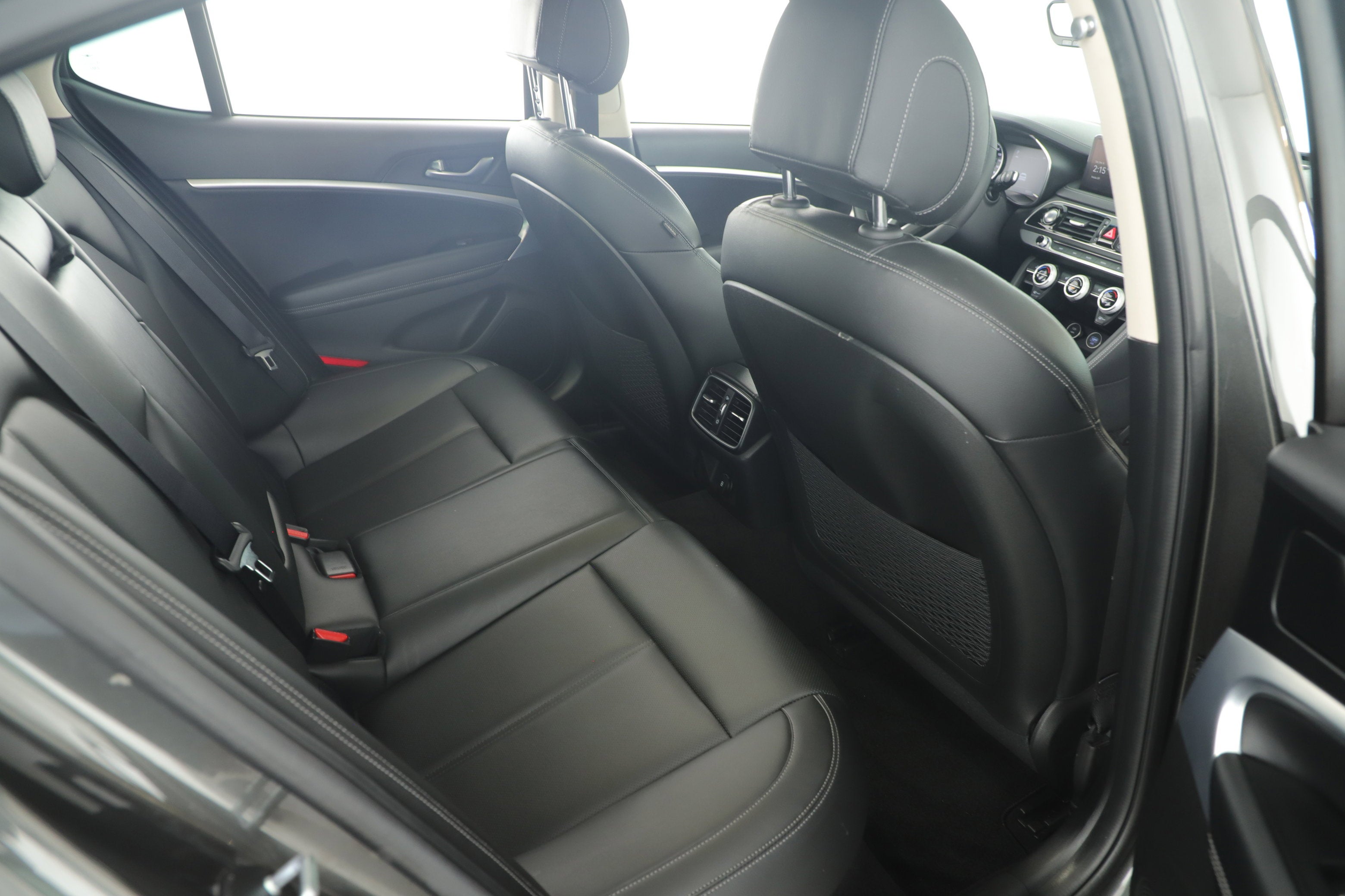 2023 Genesis G70 2.0T RWD