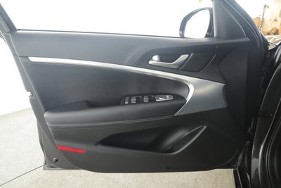 2023 Genesis G70 2.0T RWD