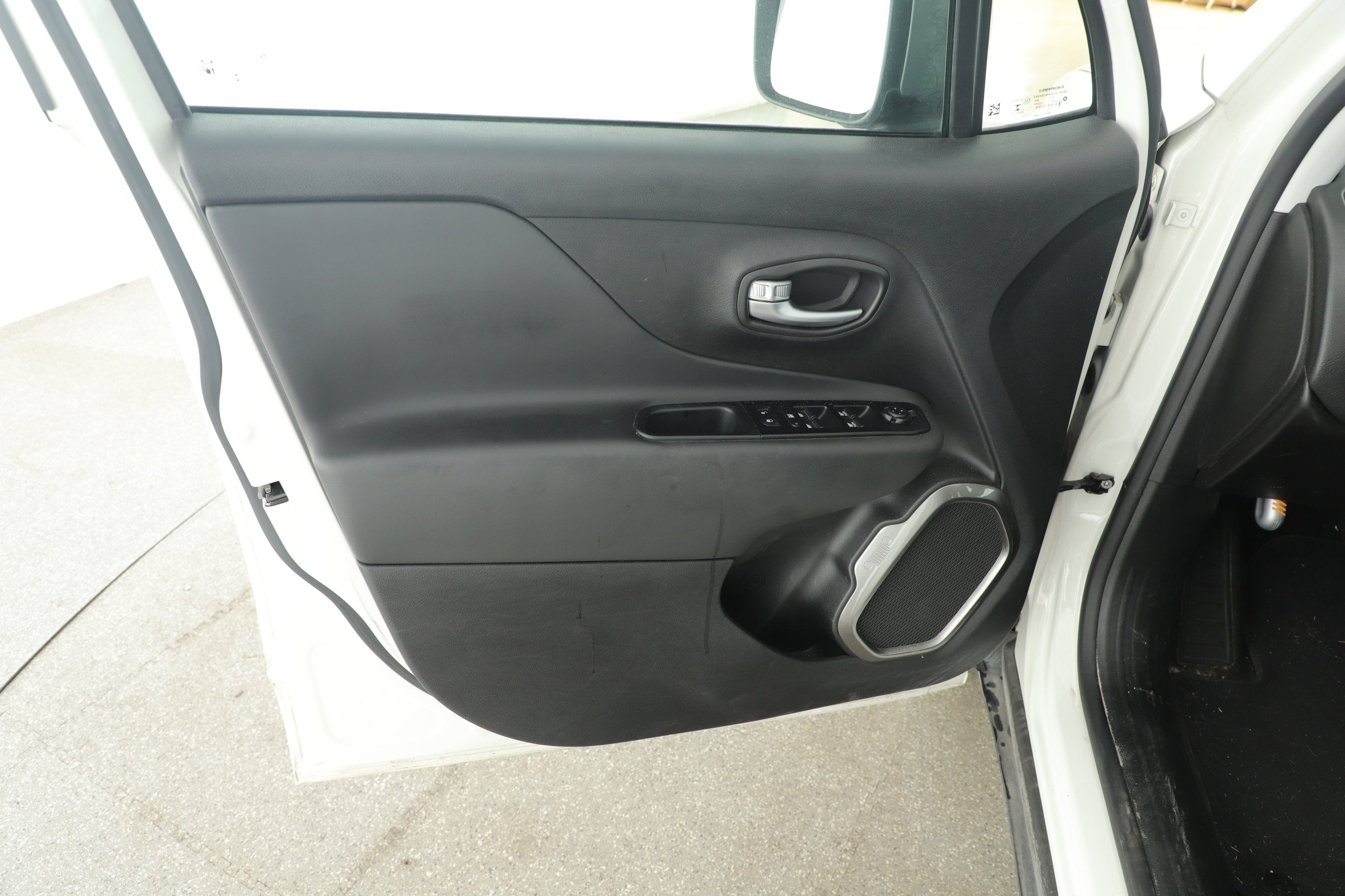 2020 Jeep Renegade Limited FWD