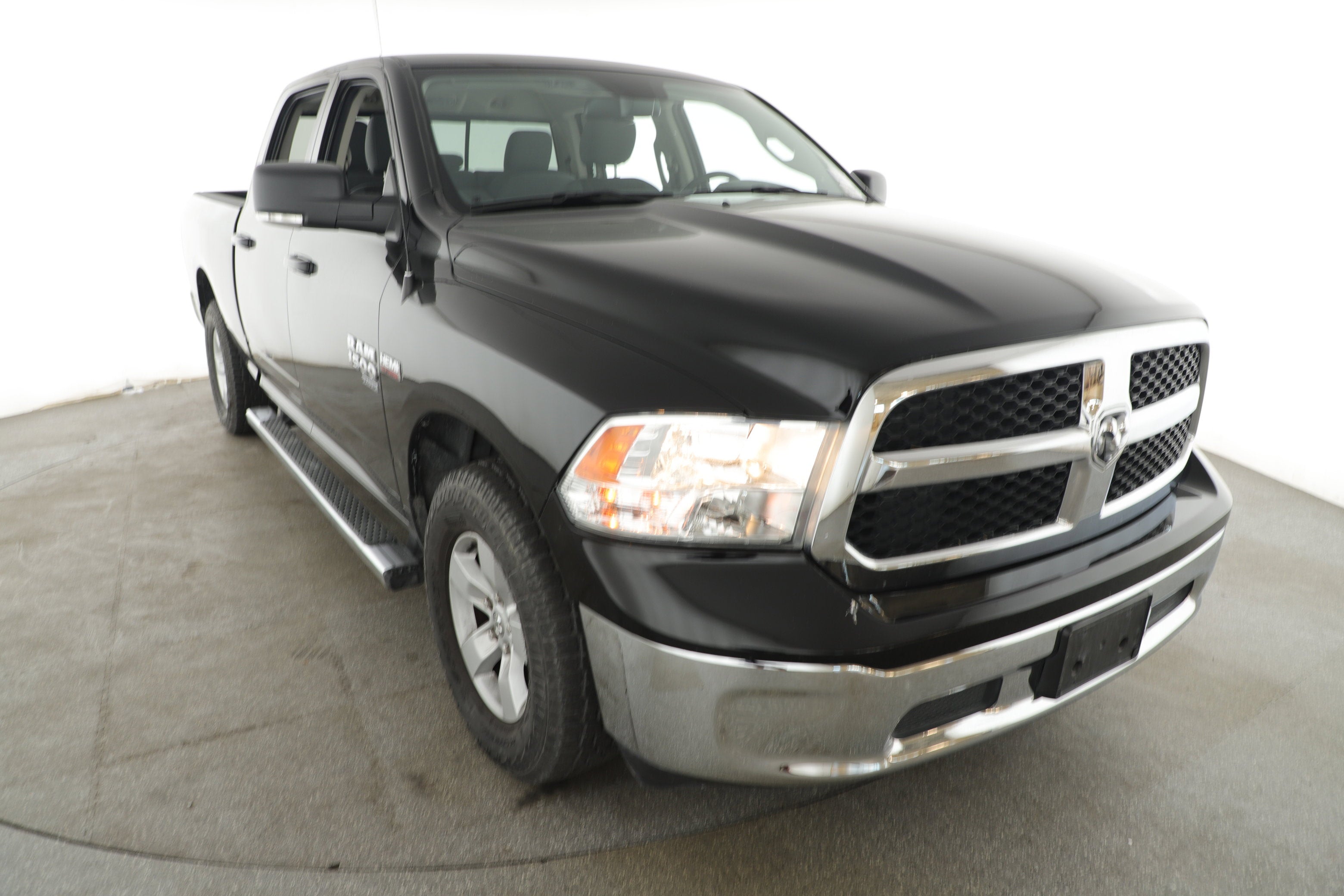 2020 RAM 1500 Classic SLT