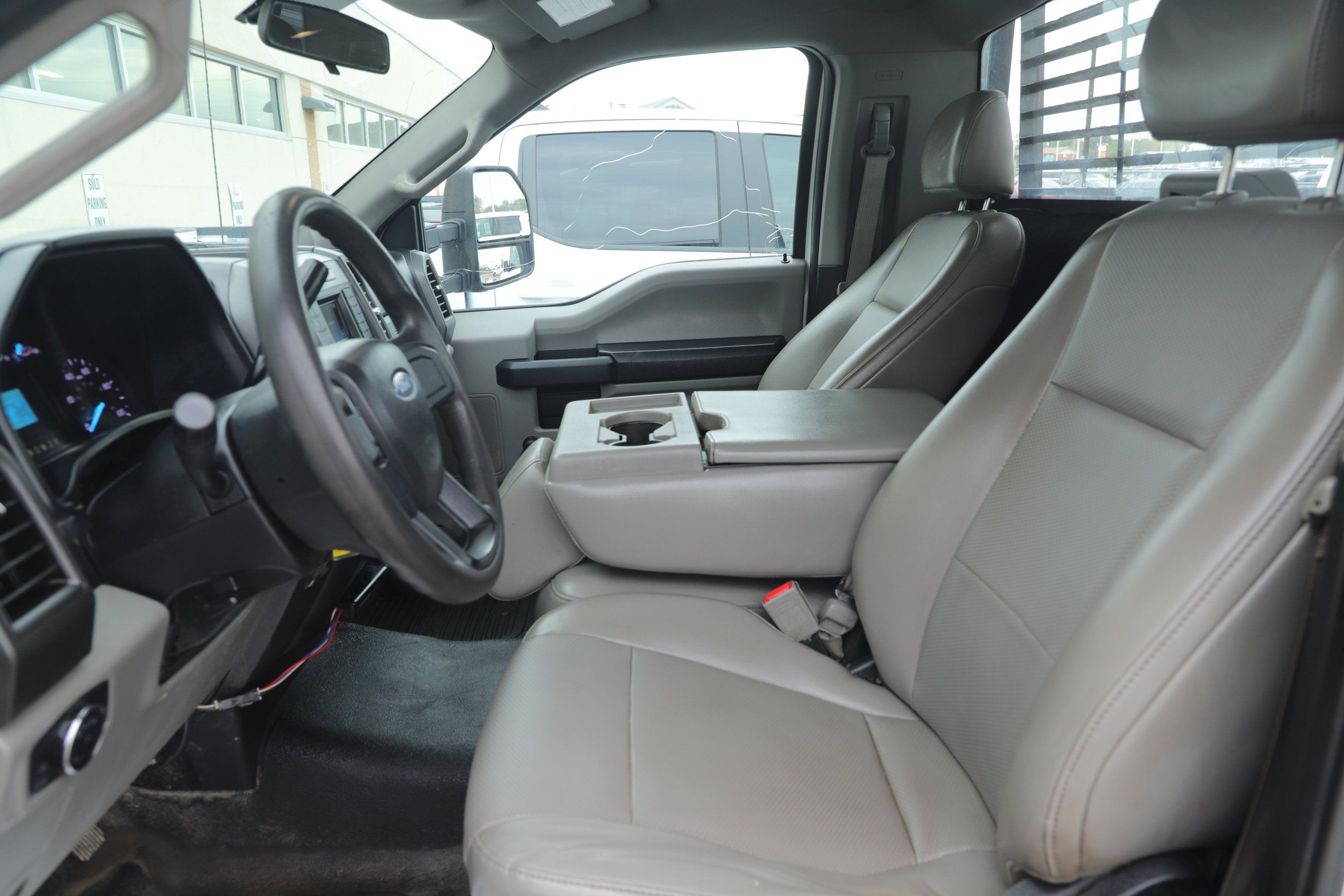 2018 Ford Super Duty F-350 DRW Base