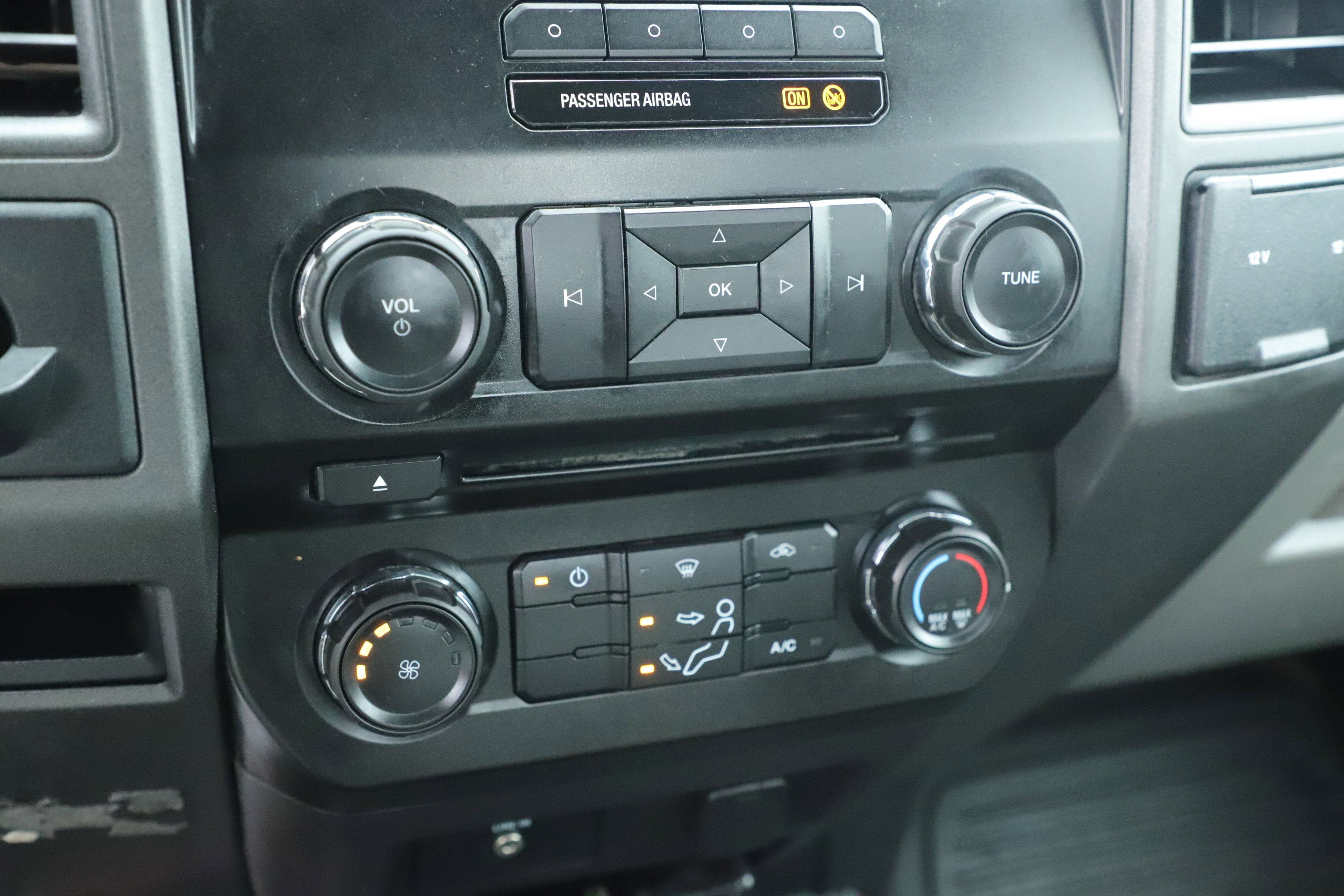 2018 Ford Super Duty F-350 DRW Base