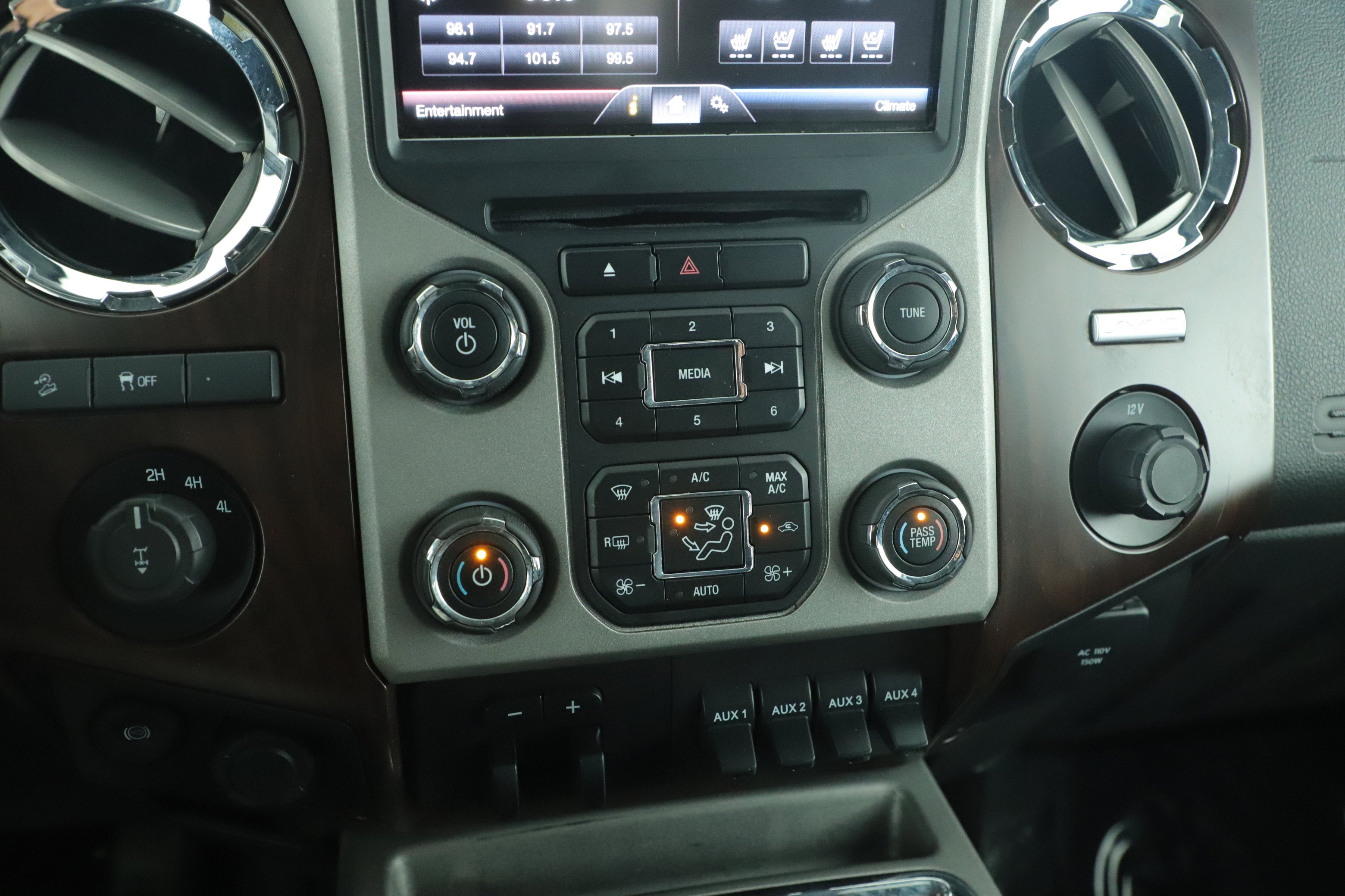 2016 Ford Super Duty F-250 SRW Lariat