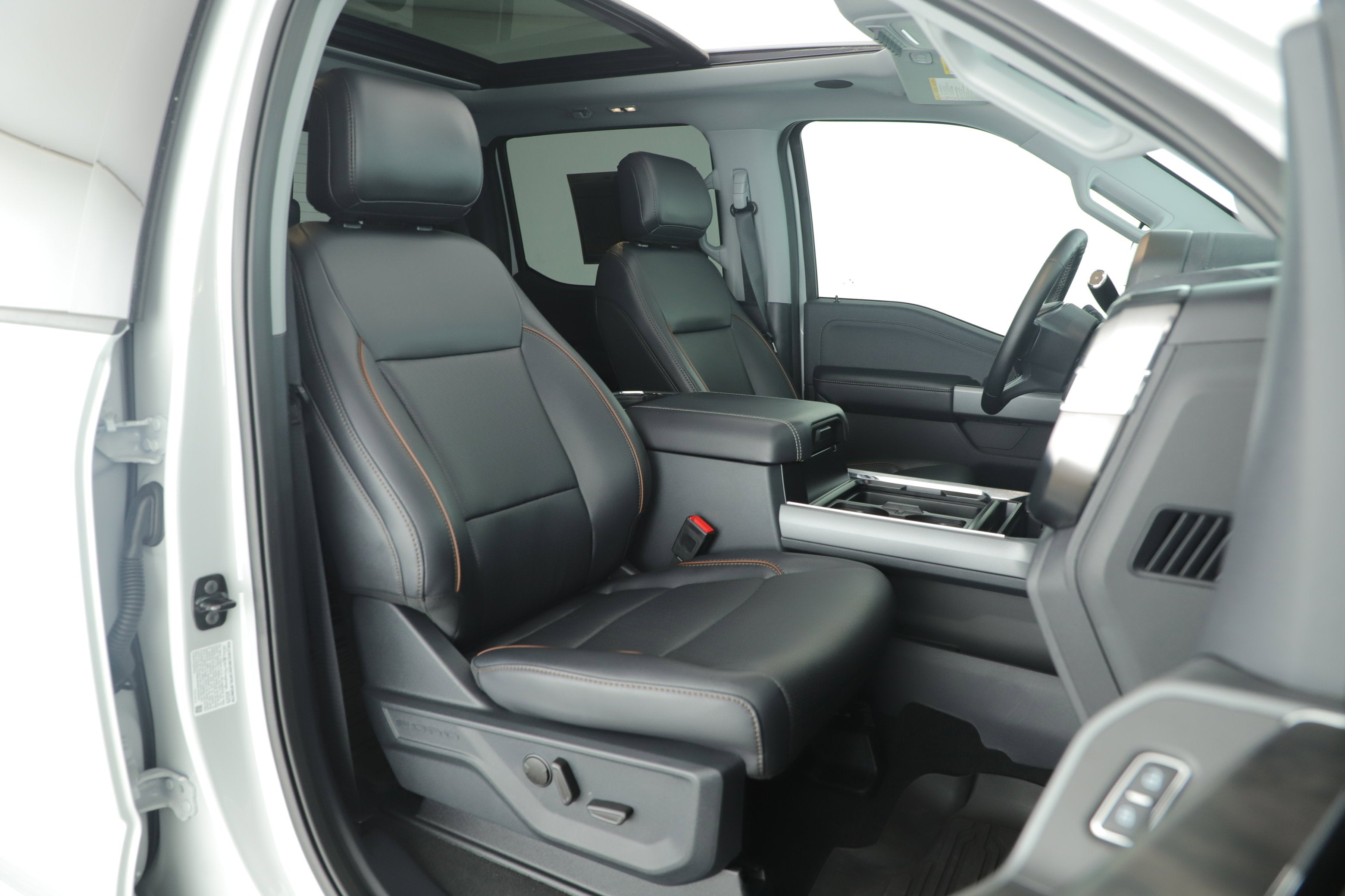 2025 Ford Super Duty F-250 SRW Base