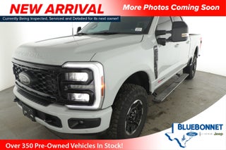 2025 Ford Super Duty F-250 SRW Base