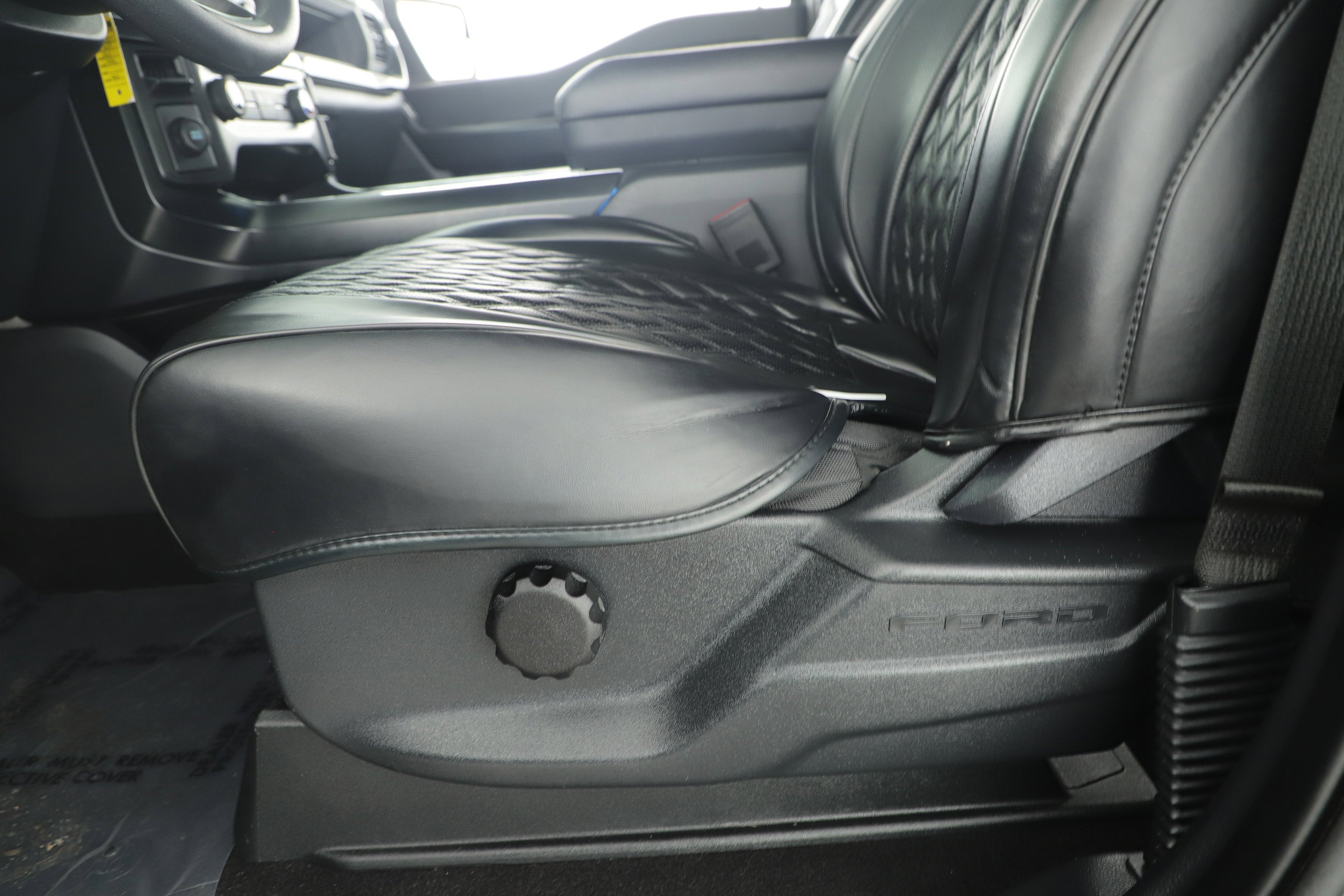 2023 Ford F-150 Base