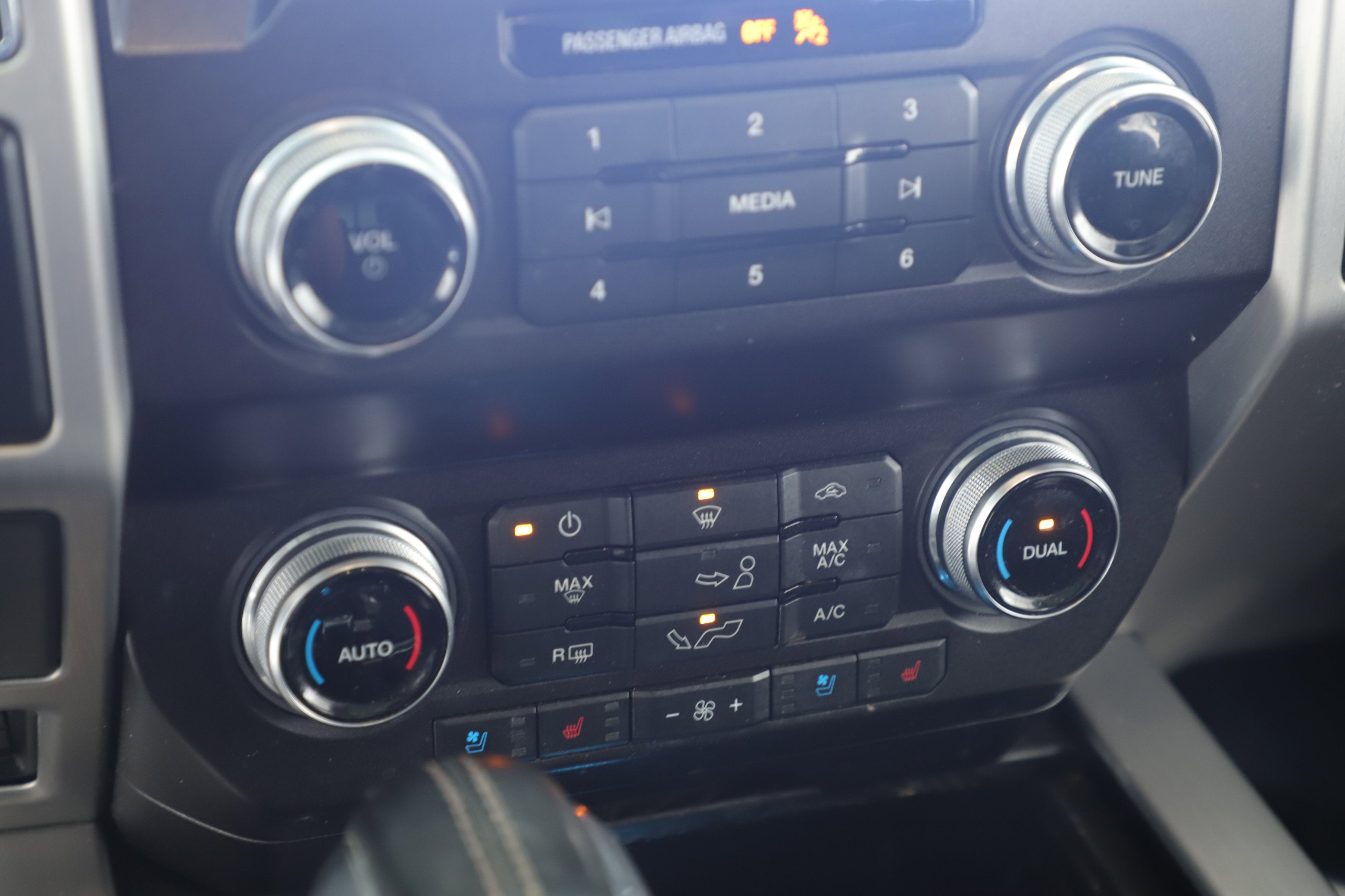 2020 Ford F-150 Base