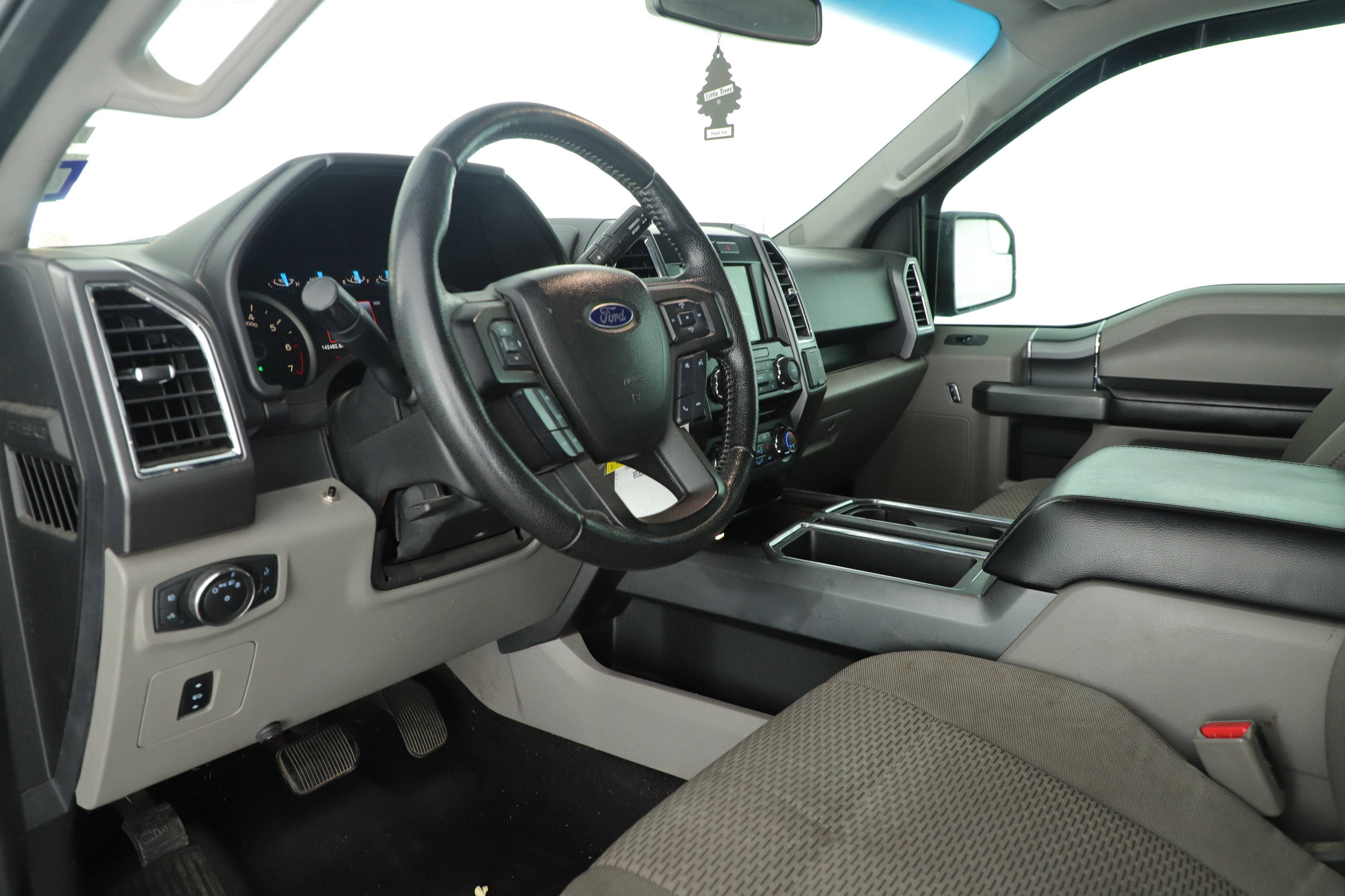 2016 Ford F-150 Base