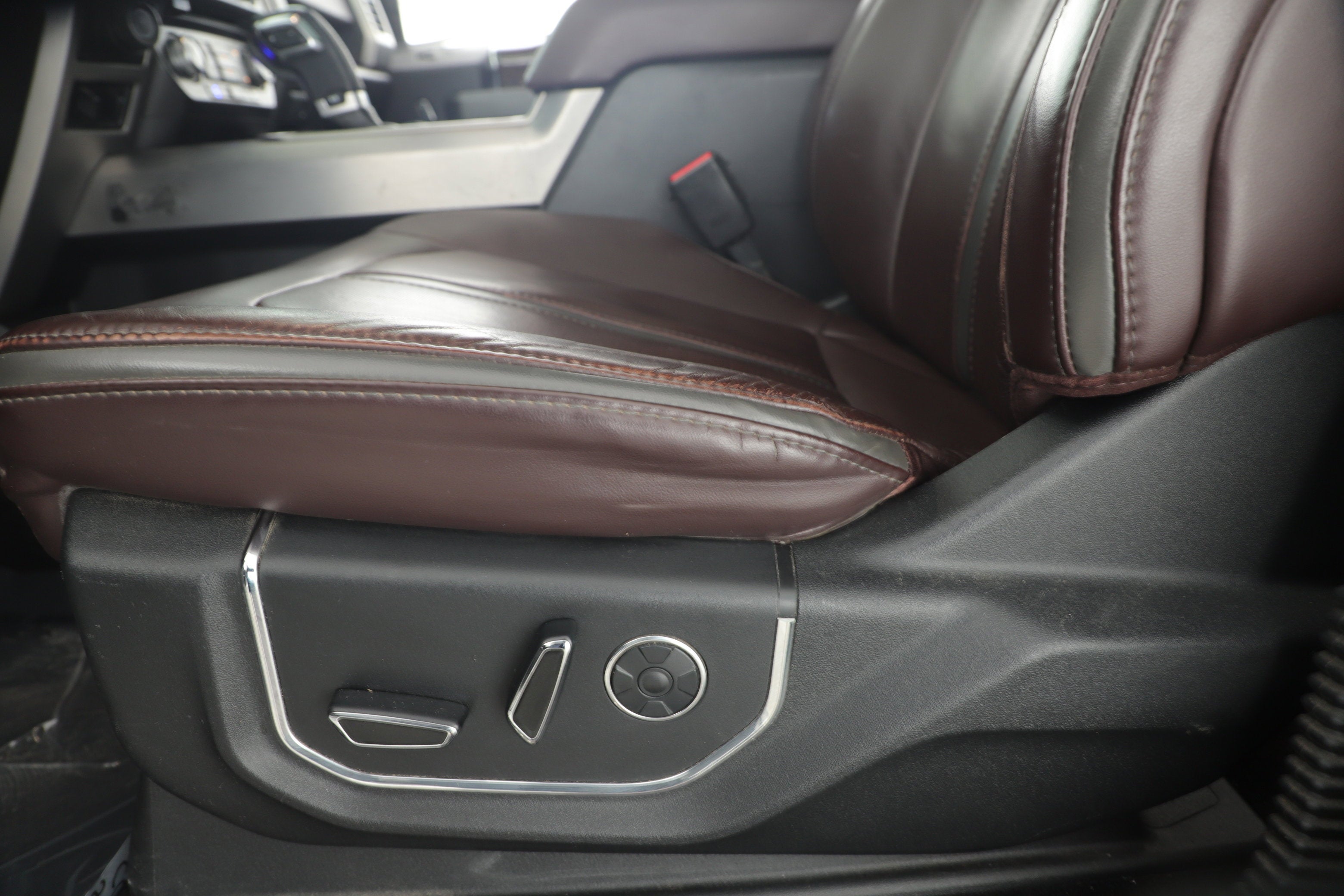 2017 Ford F-150 Platinum