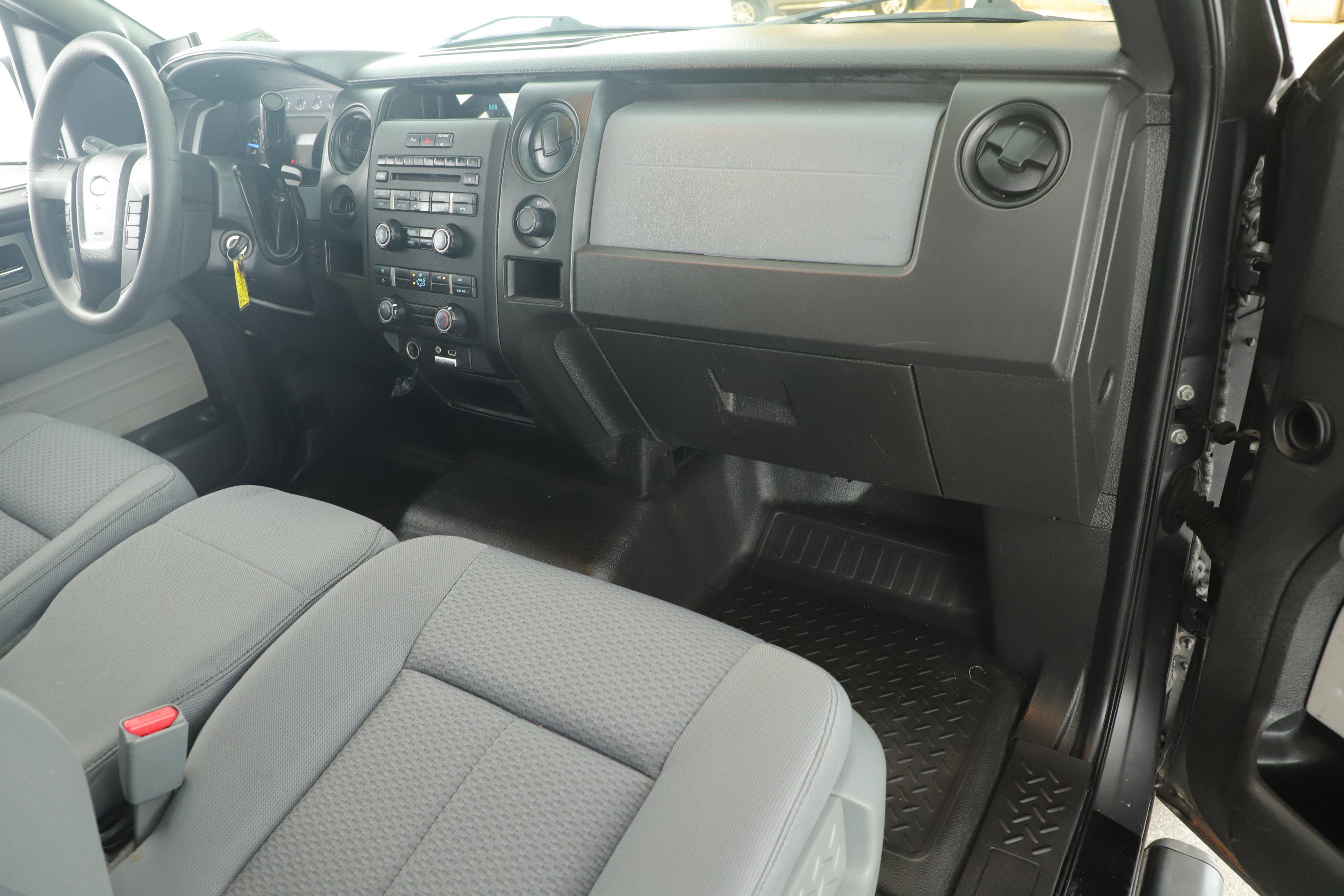 2013 Ford F-150 Base