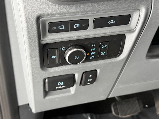 2022 Ford F-150 Base