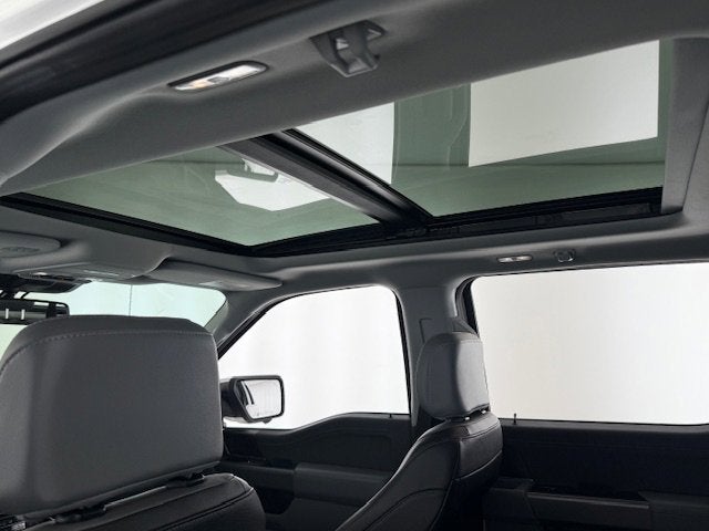 2022 Ford F-150 Base