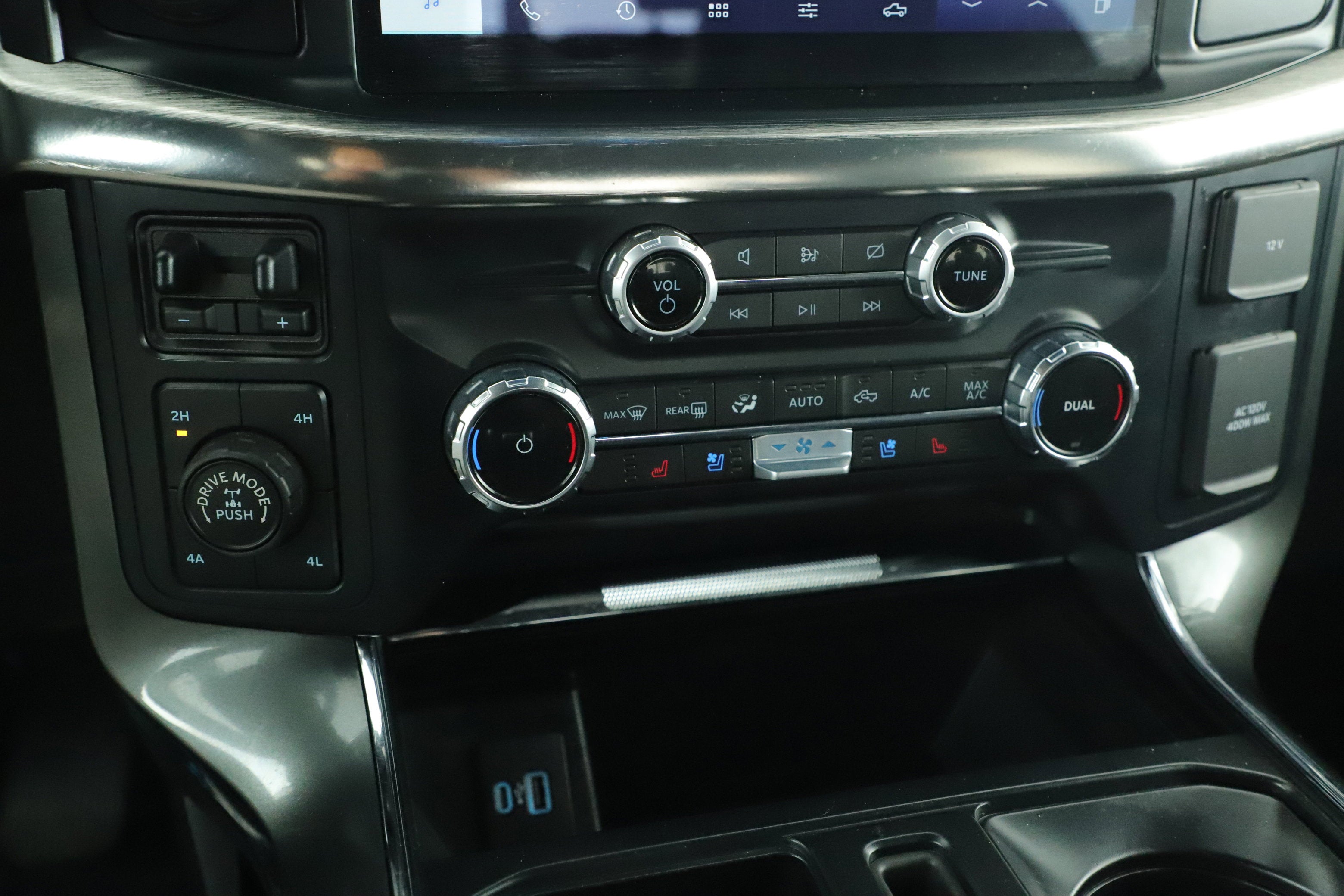 2022 Ford F-150 Base