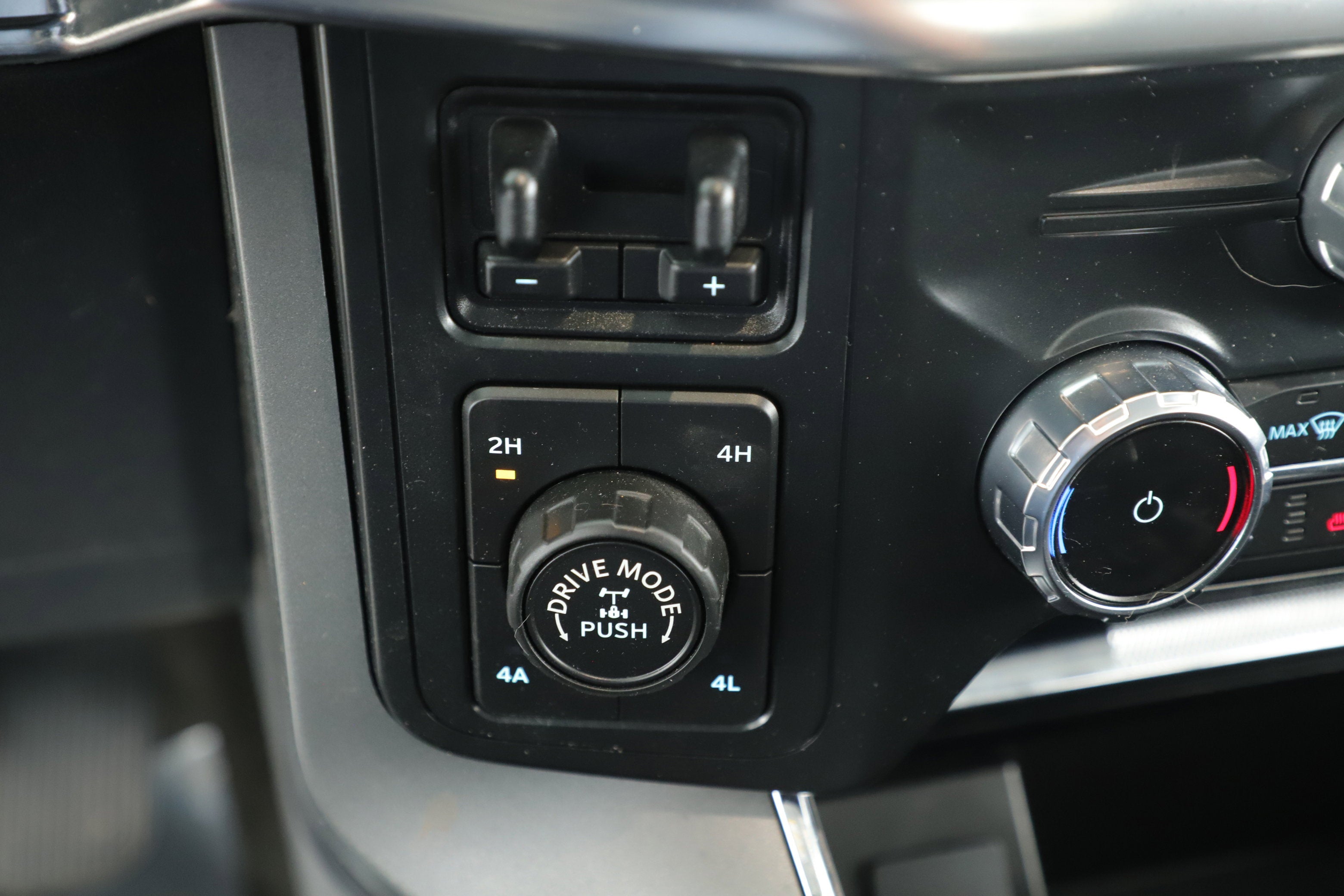 2022 Ford F-150 Base