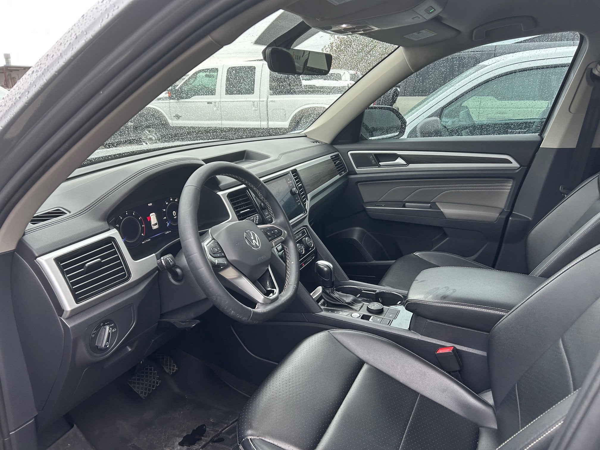 2022 Volkswagen Atlas 3.6L V6 SE w/Technology