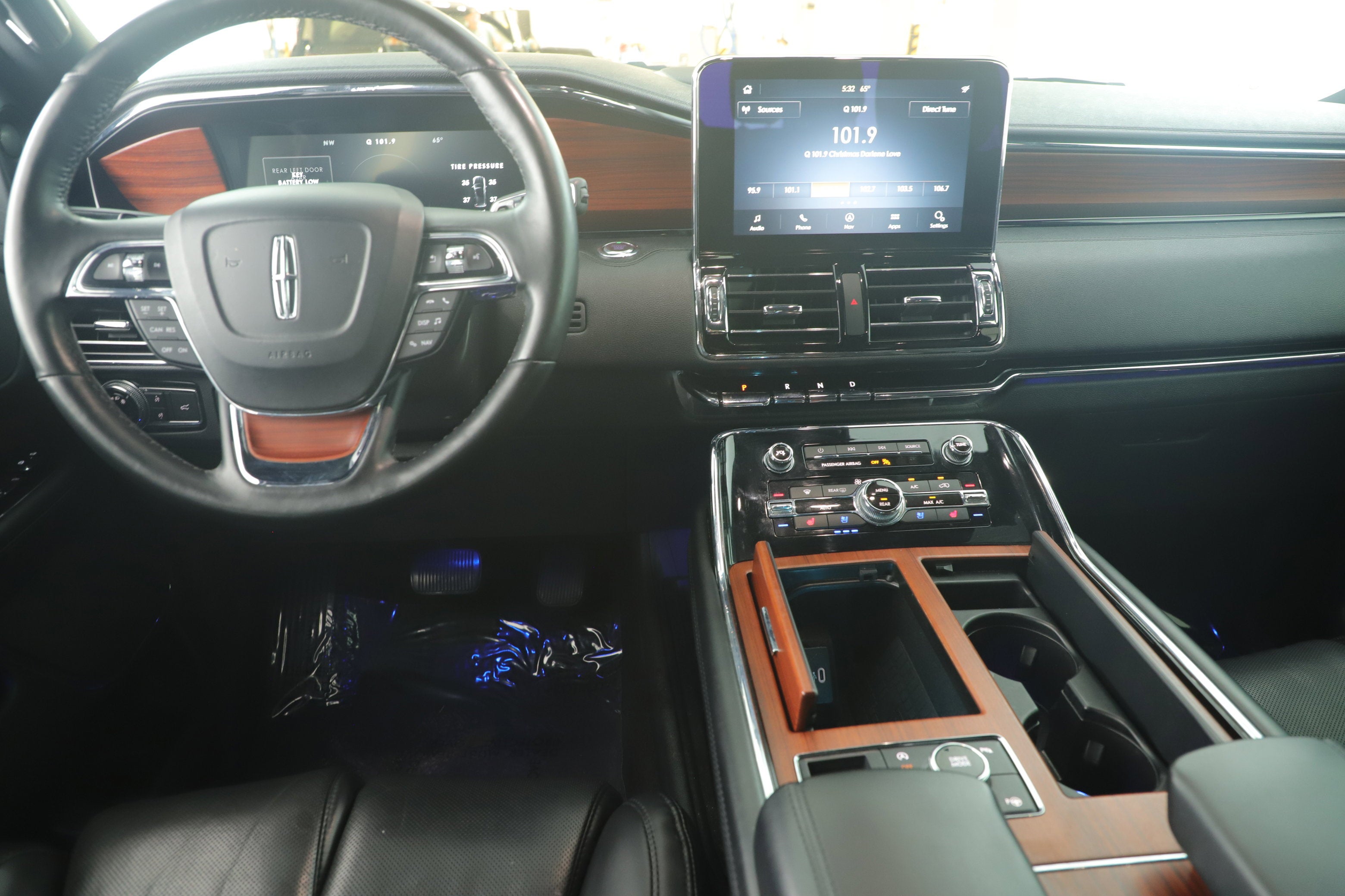 2020 Lincoln Navigator Standard