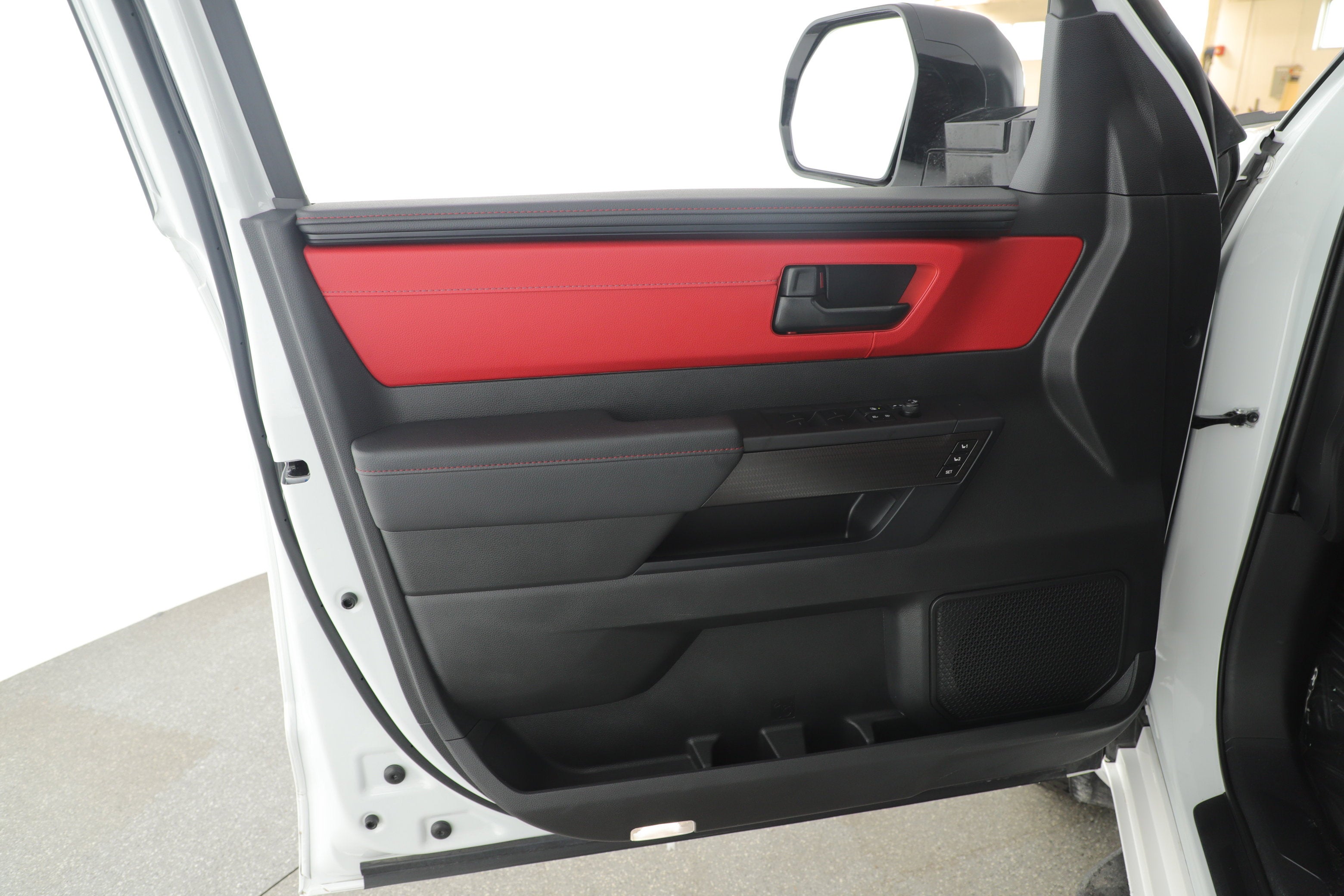 2025 Toyota Tundra 4WD TRD Pro Hybrid