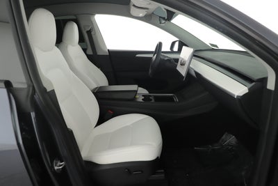 2023 Tesla Model Y Base