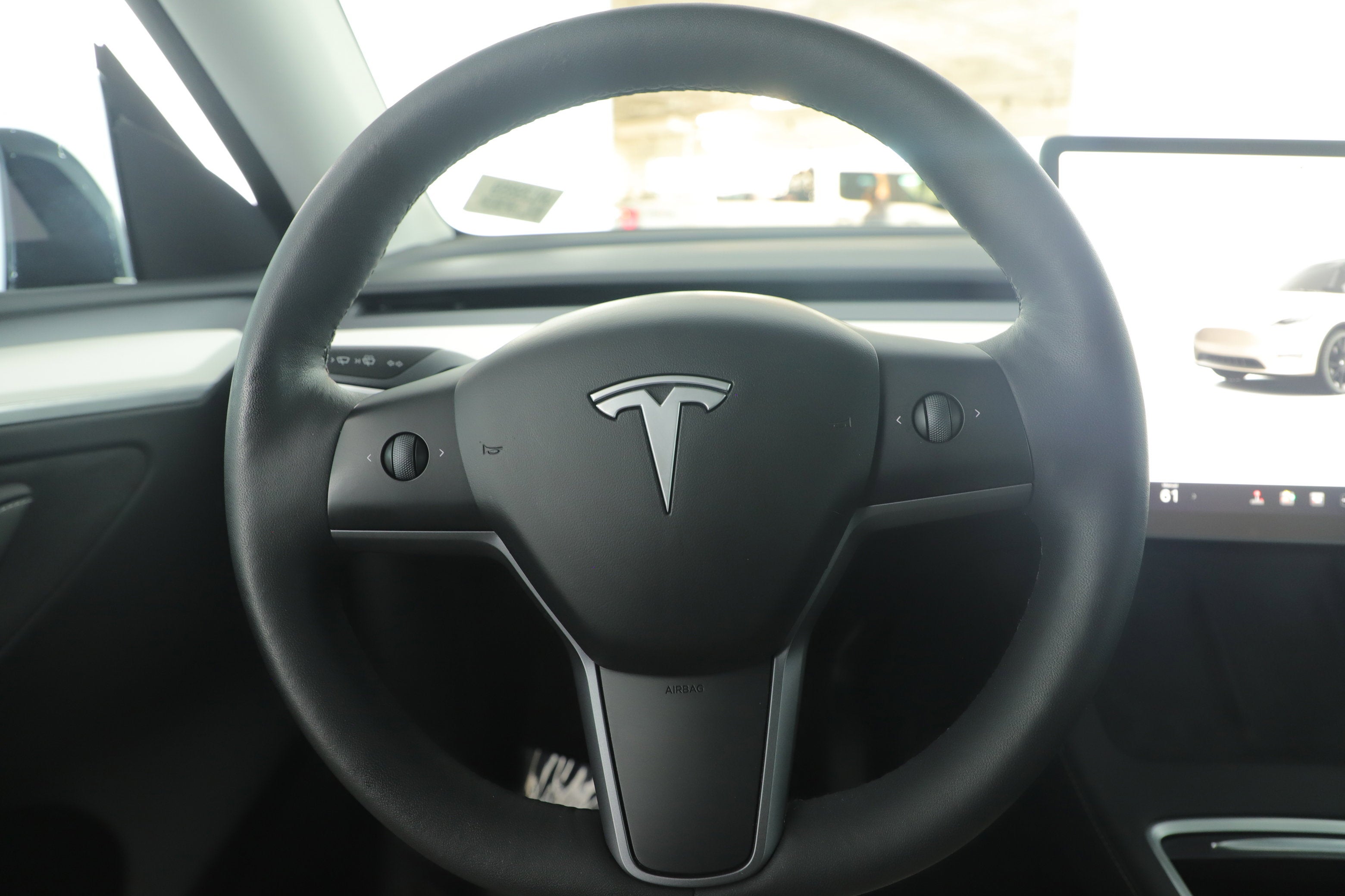 2023 Tesla Model Y Base