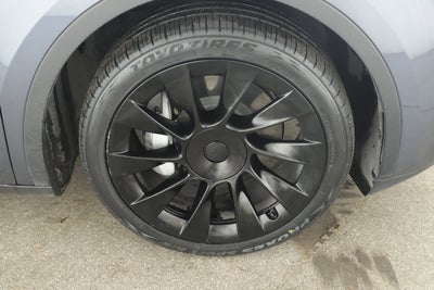 2023 Tesla Model Y Base
