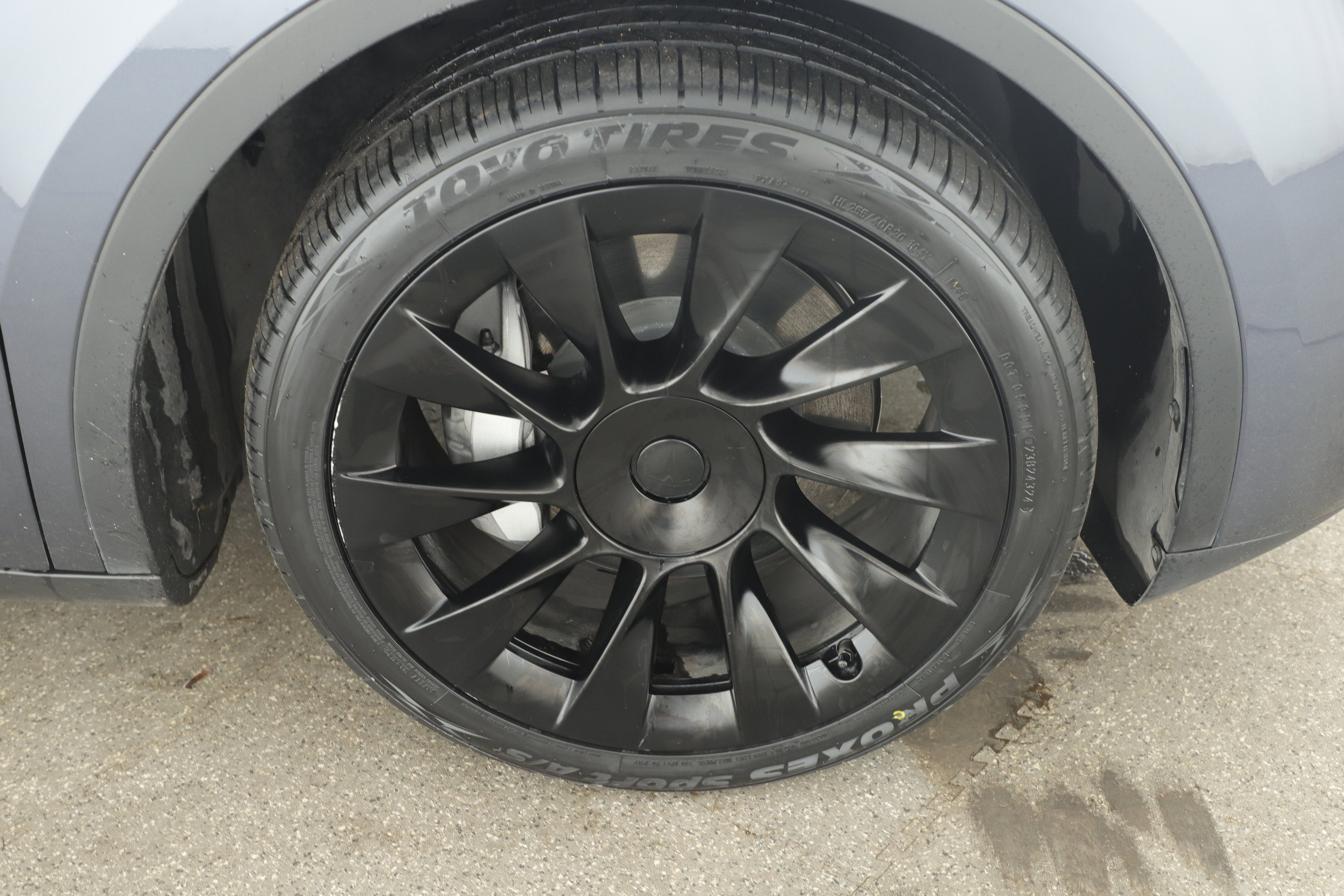 2023 Tesla Model Y Base